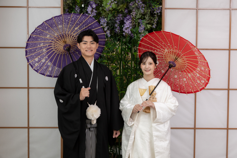 和傘を添えて華やかな和の雰囲気に