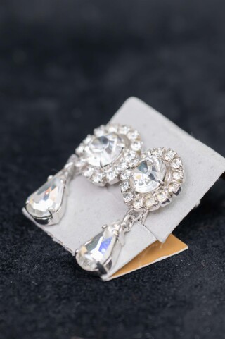 洋装イヤリング貸し出し