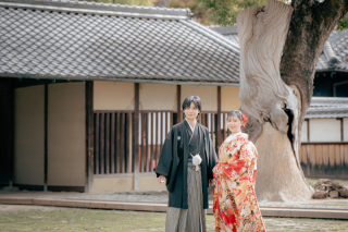 その方らしい表情を大切に、自然な美しさと上品さを引き出します。長く見返したくなる一枚をお届けします。