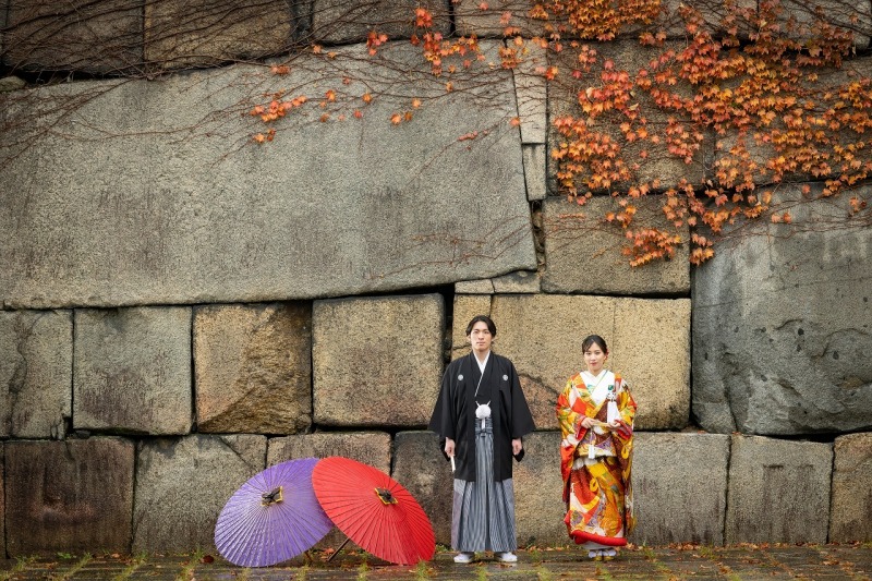 紅葉キャンペーン！！12/15迄の撮影★新婦衣裳２着【紅葉大阪城とスタジオで撮影】・データ100枚付※衣装差額なし72,000円