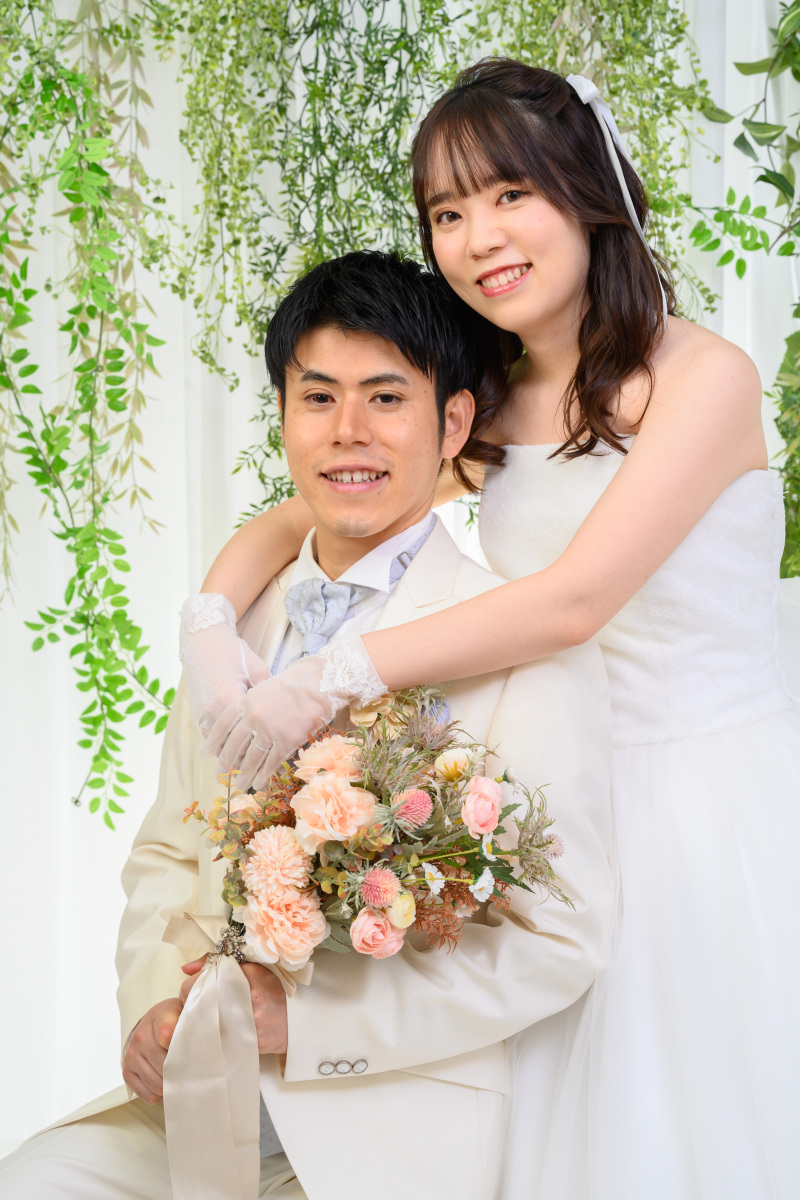 スタジオプラン★お好きな洋装を1着着てスタジオで撮影♪衣裳(差額無し)・美容・撮影データ込