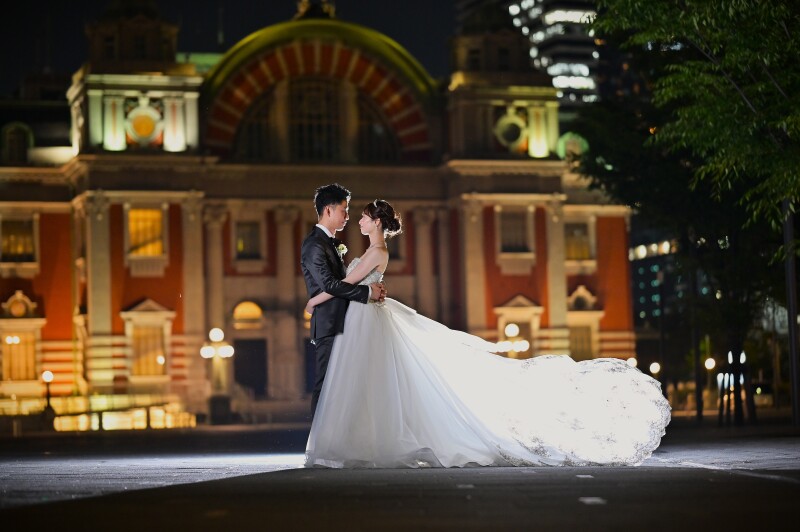 1番人気♪【1月末迄・1日1組限定】和装⇒スタジオ&ドレス⇒中の島公会堂で撮影★衣裳(2着)・美容・撮影データ付き