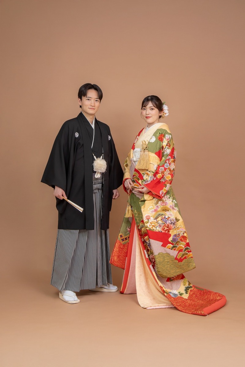 特価!【白無垢&色打掛】【古民家&スタジオ】|10月末までの撮影限定(衣装差額無し)・撮影データ200枚付【99,000円】