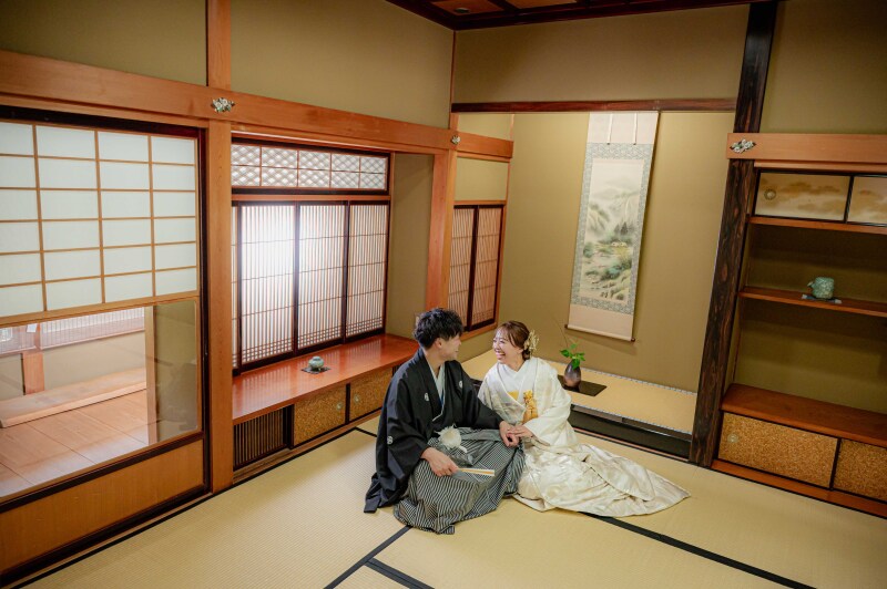 先行予約開始♪ 7月8月限定!【庭園&茶室】【色打掛&白無垢】お茶室付きプラン 衣裳(差額無し)・美容・撮影データ込み