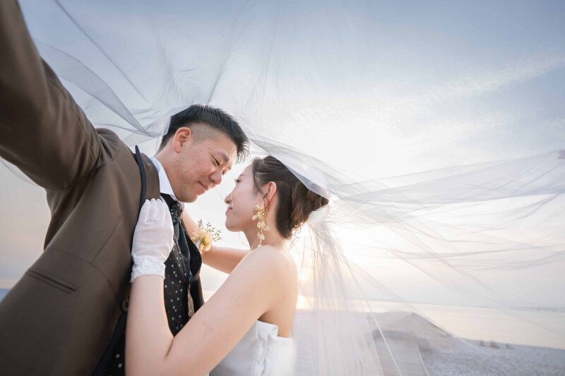 早割【12/1~1/31の撮影】選べる特典♪和装⇒スタジオ&ドレス⇒マーブルビーチで撮影★衣裳(2着)・美容・撮影データ付