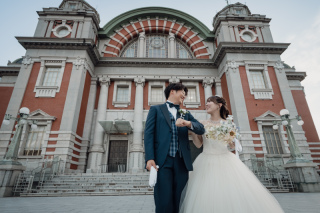 和装⇒スタジオ＆ドレス⇒中の島公会堂（昼間）で撮影★衣裳(2着)・美容・撮影データ付き