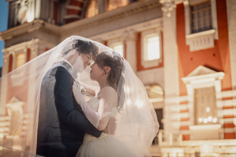 ロケーションプラン★お好きな洋装を1着着て中之島公会堂で撮影♪衣裳(差額無し)・美容・撮影データ込