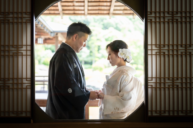 早割先着20組様12/1~1/31 で撮影 大仙公園日本庭園で撮影する和装壱点プラン衣裳1着(差額無し)・撮影データ100枚付