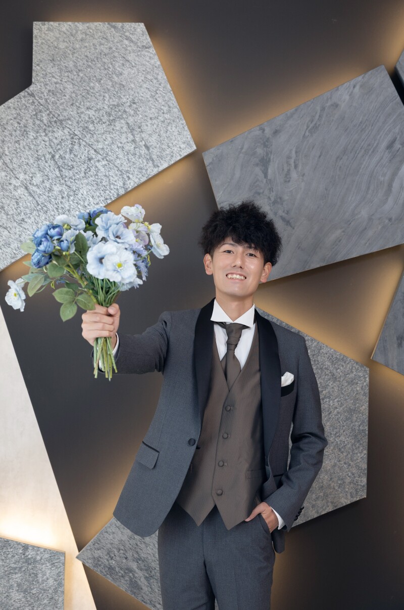 ご新郎様のソロショットは爽やかに！