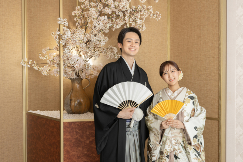 扇子を持って♡