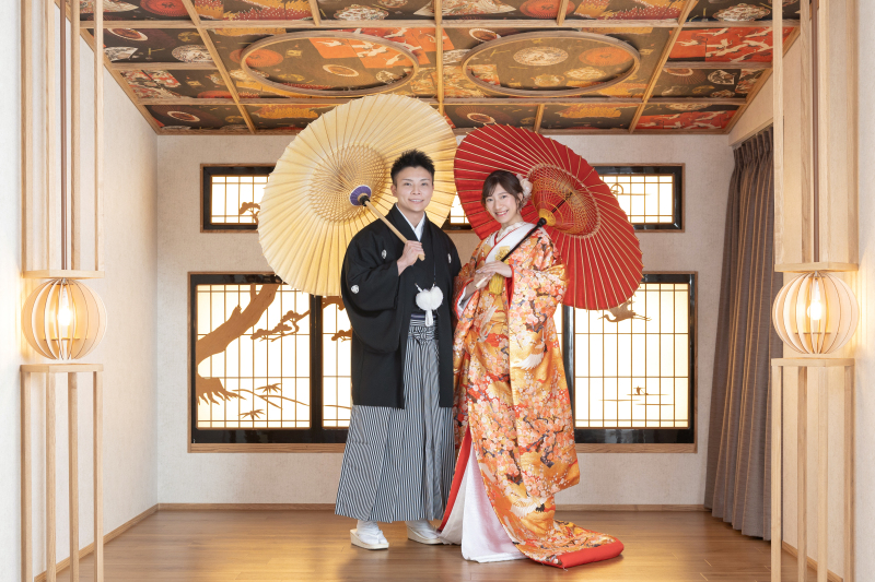 傘を使って華やかに