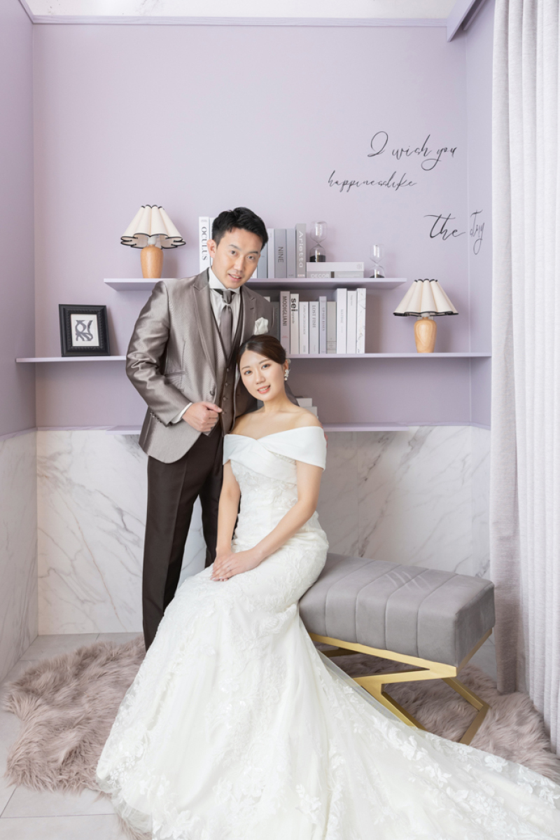 ドレスに着替えてスタジオ撮影！