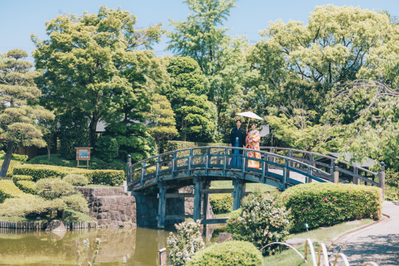 広大な自然の庭園を使ったショットを