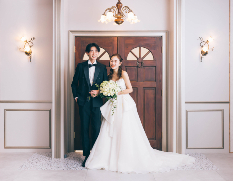 【10月末まで限定】★Photorait限定|衣裳2着|衣裳差額なし!チャペル×スタジオ撮影 200カットデータ付きプラン