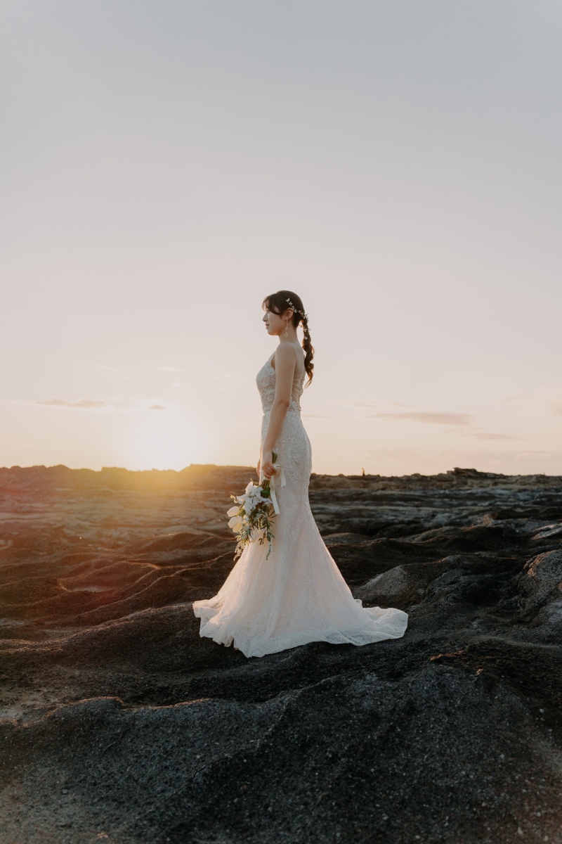 凛と佇む美しい横顔