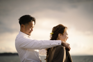 優しい笑顔でお2人らしさがあふれる瞬間を撮影