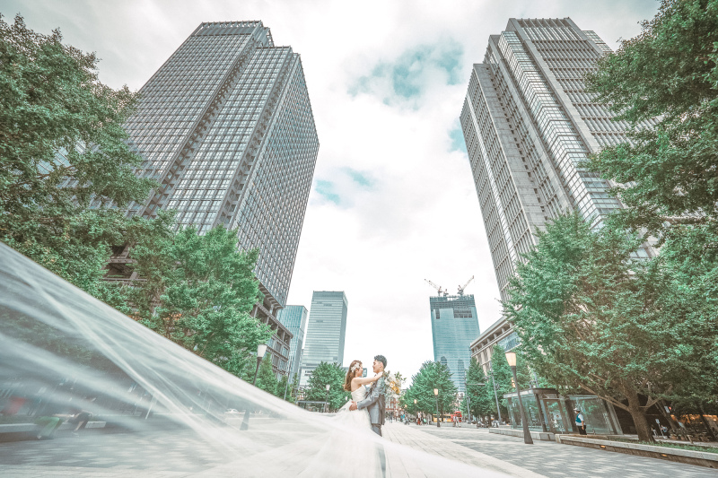 【チャペル&東京駅】2箇所で撮影するフォト&ムービープラン!さらにドレス2着目無料!!