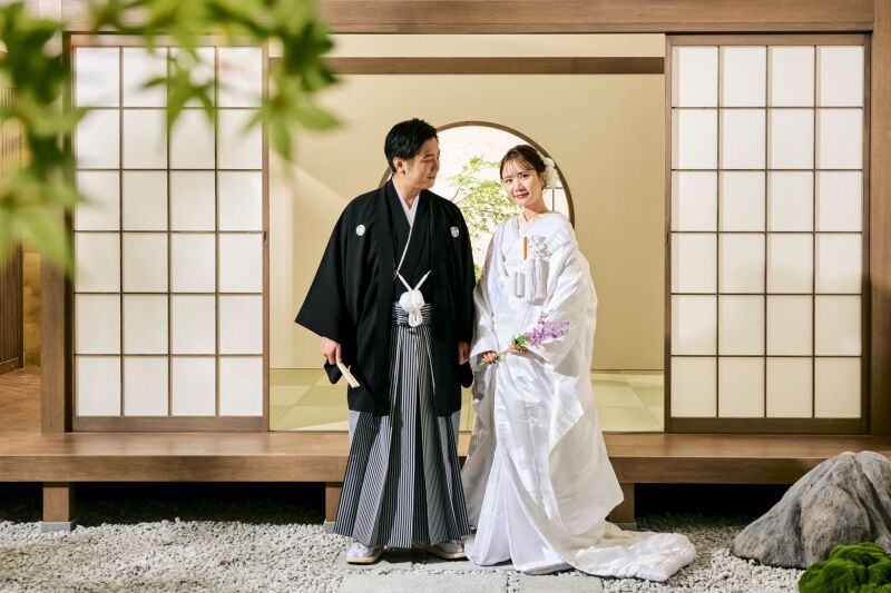 【通年プラン】白無垢+色打掛 和装2着スタジオ撮影プラン 撮影150カット+納品データ50カット/レタッチ&美肌補正付き