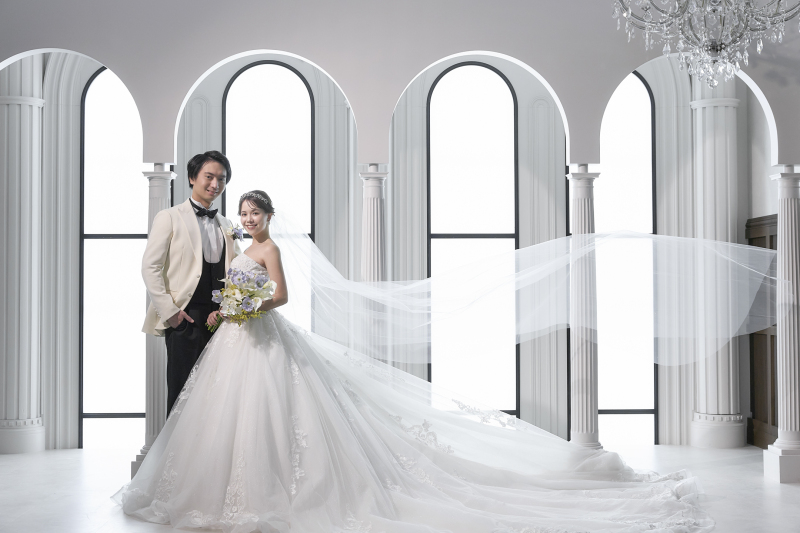 【通年プラン】洋装1着スタジオ撮影プラン撮影100カット+納品データ30カット付き/レタッチ&美肌補正付き