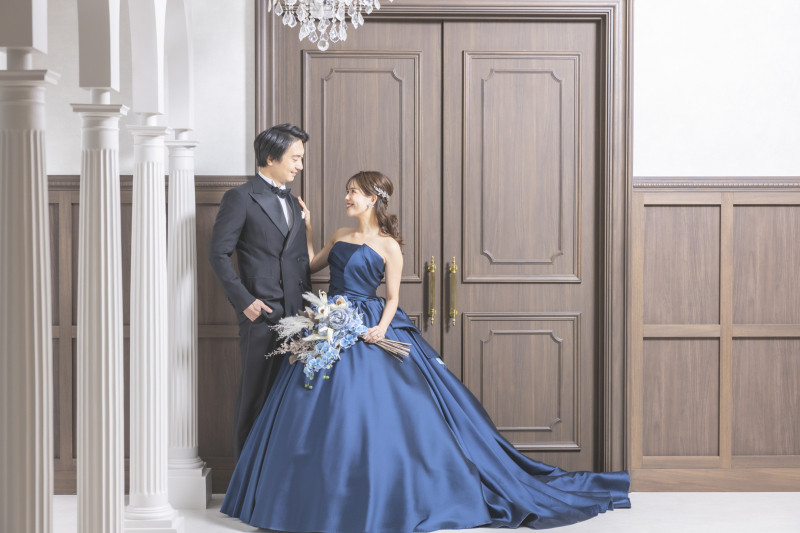 【通年プラン】ウエディング+カラードレス 2着スタジオ撮影プラン 撮影150カット+納品データ50カット/レタッチ&美肌補正付き