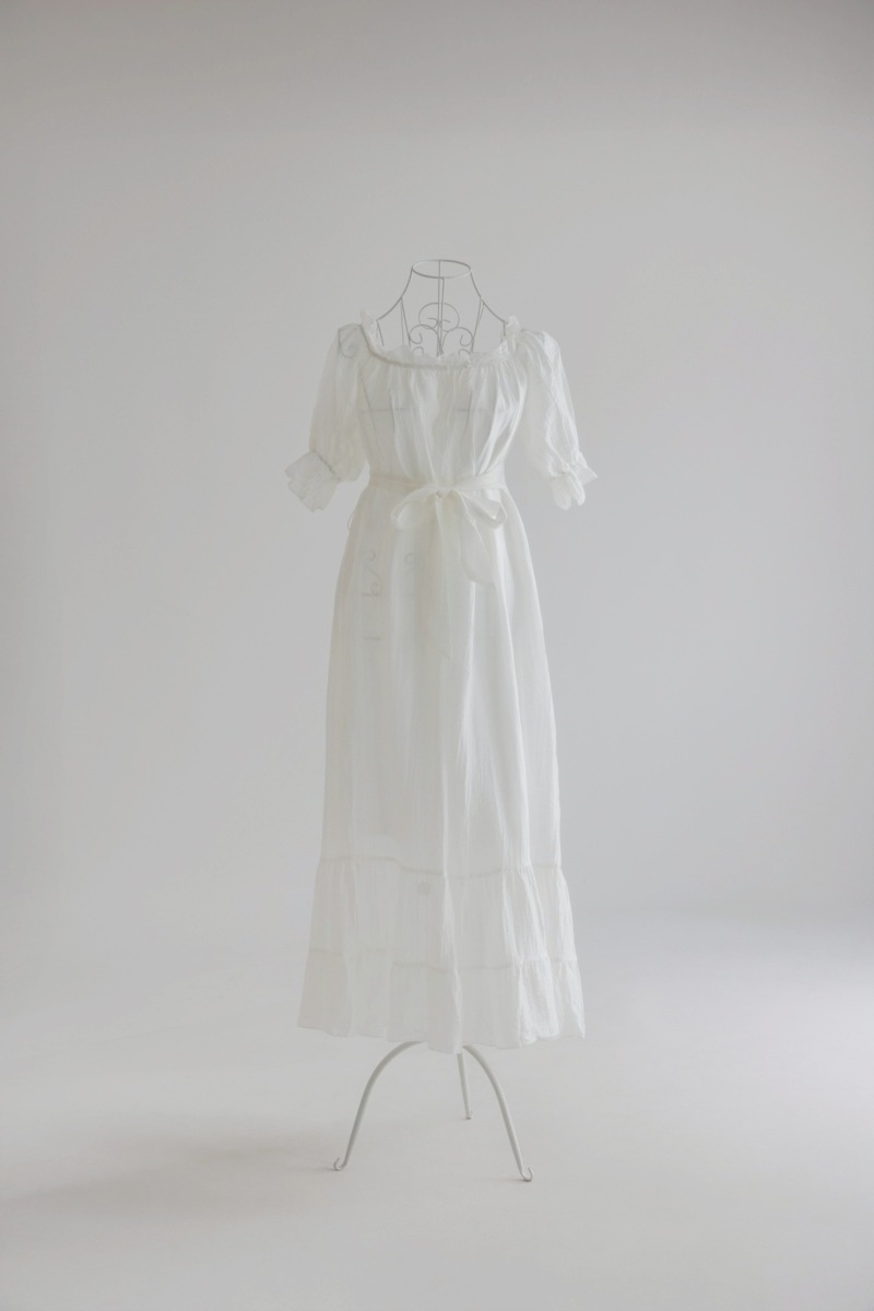 スタジオドレス