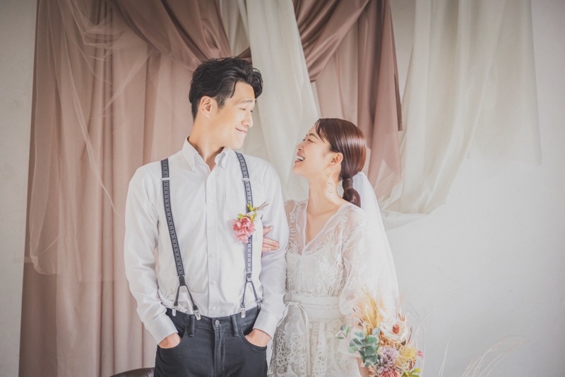 お二人の雰囲気に合わせて背景アレンジいたします!