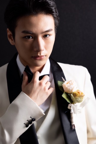 新郎ヘアセット＆メイクお支度