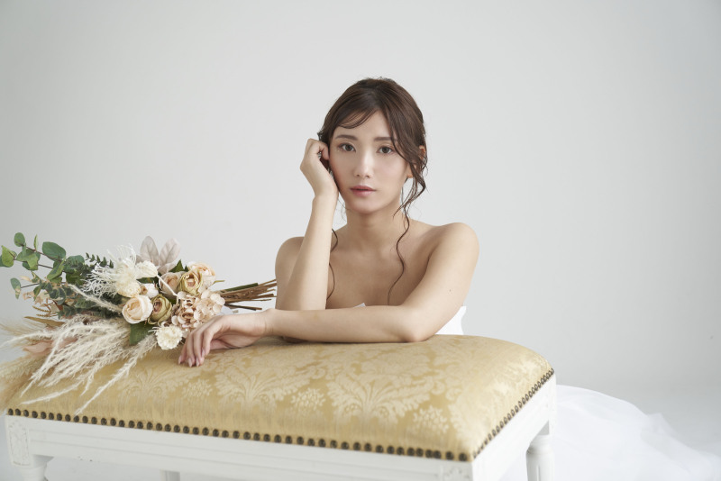 【韓国フォトwedding】洋装スタジオ撮影◎美肌プレミアムレタッチ3枚込み◎韓国ヘアメイク専任スタイリストが担当/ドレス付