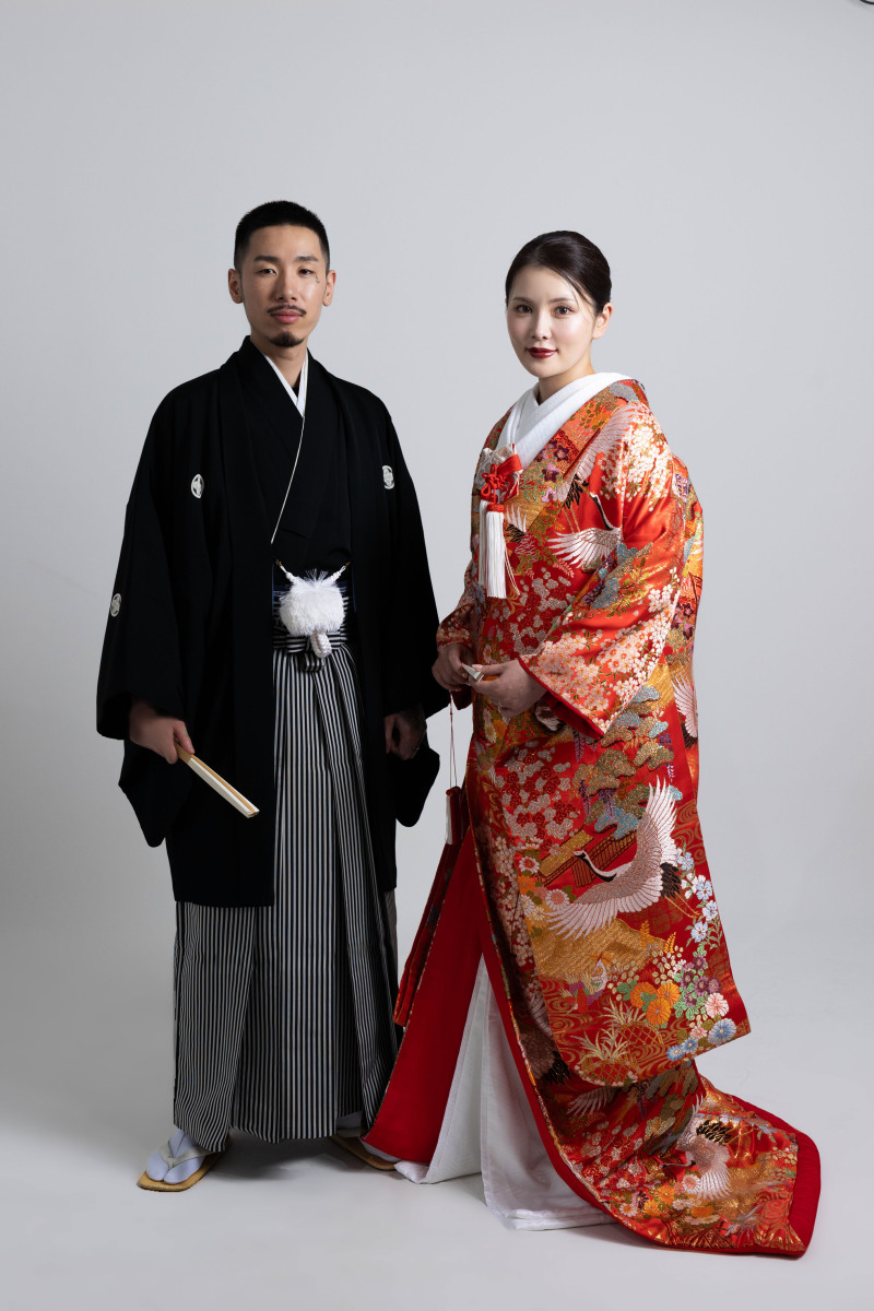 和装スタジオ撮影【FOURSIS&CO.】の衣裳をご準備‼︎専用サロンで衣装合わせ◎着物・小物一式・着付け・ヘアメイク全部込み♪