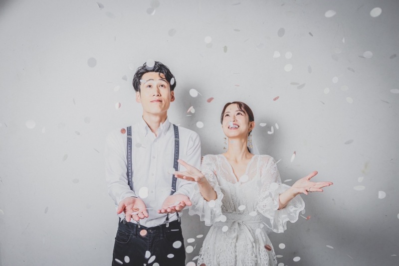 【10•11月限定】選べる特典‼︎背景オプションor2着目衣裳無料♪♪ スタジオ撮影プラン ◎衣裳・ヘアメイク・撮影小物込み♪