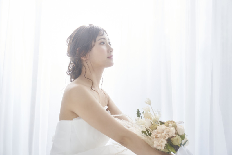 【スタジオ&ロケ撮影セットプラン】両方撮りたいあなたに♪ \東京駅・丸の内エリアロケ/ドレス・小物・ヘアメイクすべて込み!
