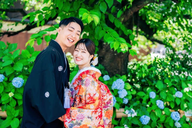 紫陽花季節のお花と一緒に