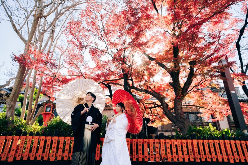 鮮やかに色づく秋、笑顔もきらめく紅葉日和