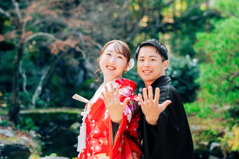 指輪輝く幸せの瞬間