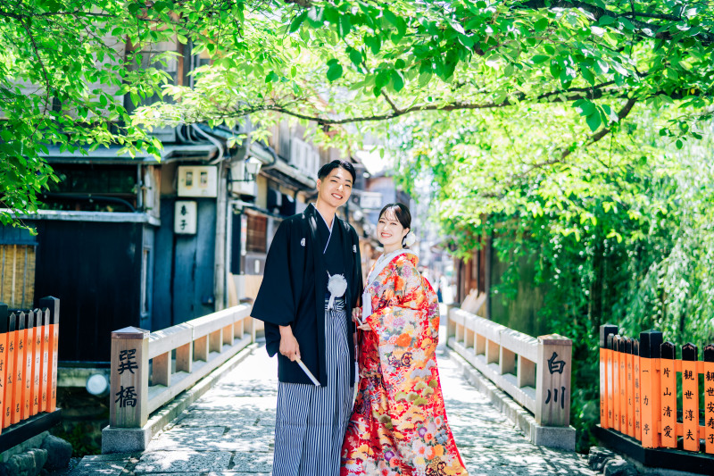 【アルバム付】祇園撮影プラン+スタジオ撮影特典《魔法の美肌・細見えレタッチ付》200枚