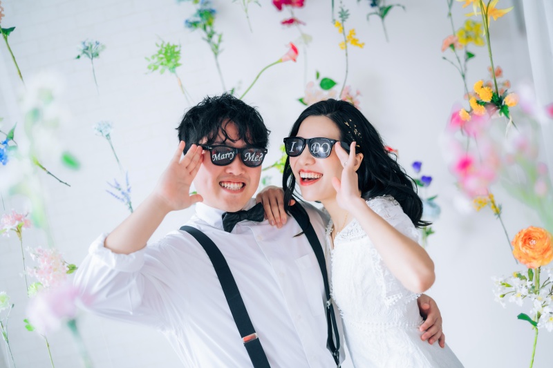 【お気軽撮影】洋装スタジオ撮影プラン《魔法の美肌・細見えレタッチ付》40枚