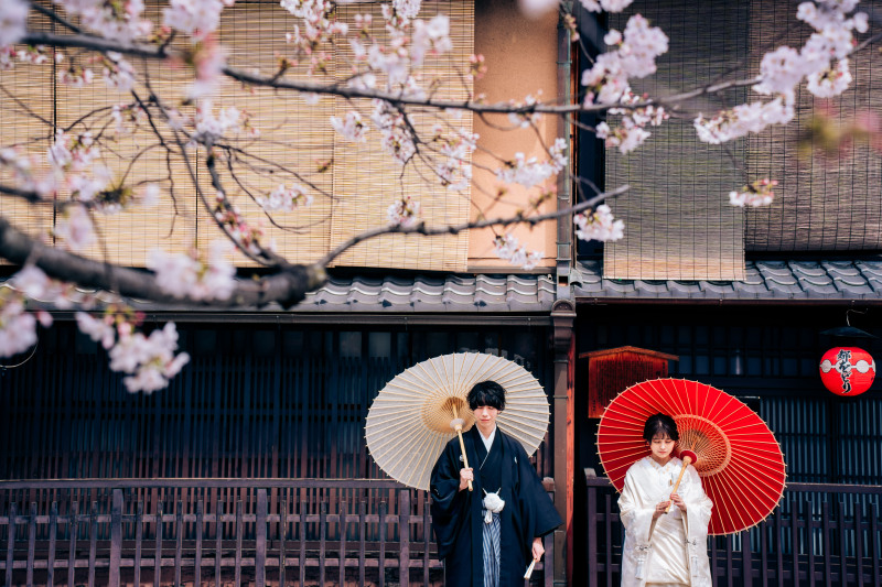 【掲載OPEN記念】映像制作セット+和装2着ロケ2箇所プラン+スタジオ撮影特典《魔法の美肌・細見えレタッチ付》200枚