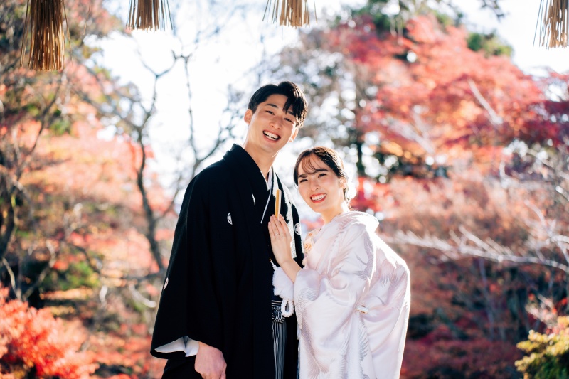 【アルバム付】+京都和装/京都洋装2着ロケ3箇所プラン+スタジオ撮影特典《魔法の美肌・細見えレタッチ付》300枚