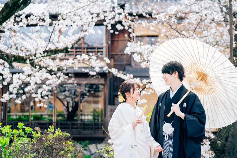 【掲載OPEN記念】映像制作セット+和装2着ロケ2箇所プラン+スタジオ撮影特典《魔法の美肌・細見えレタッチ付》200枚