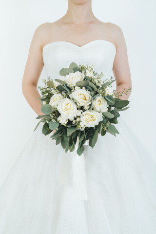 生花ブーケ【ホワイトナチュラルのクラッチブーケ】※事前申込