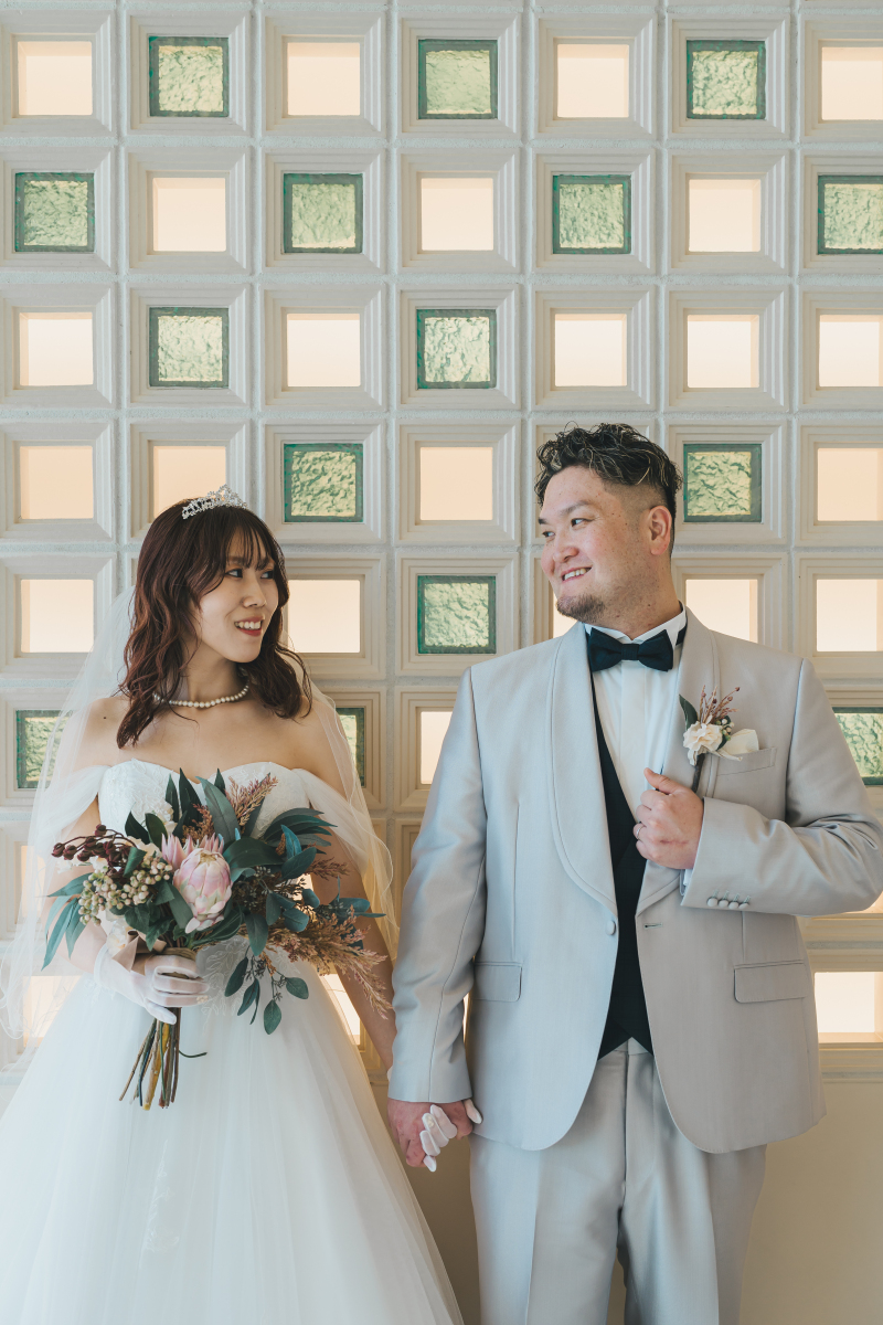 並んで立つ姿、視線を交わす瞬間♪