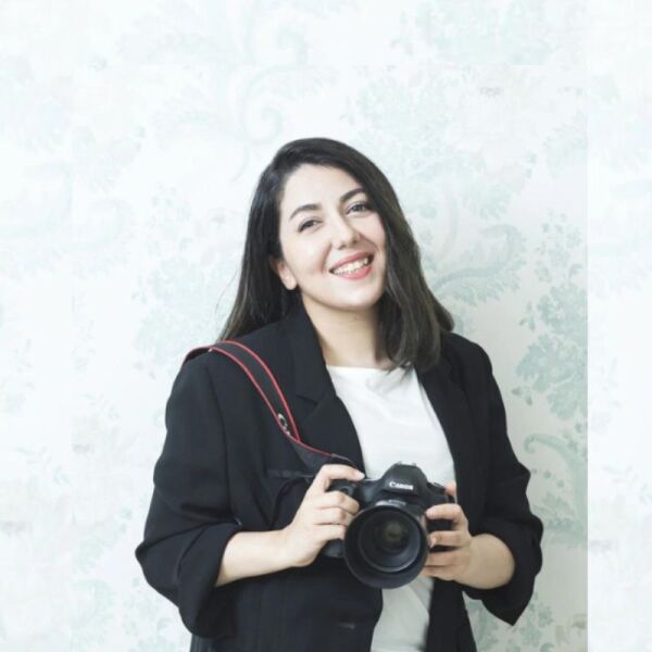 石垣島 by ワタベウェディング_女性のフォトグラファーがいる