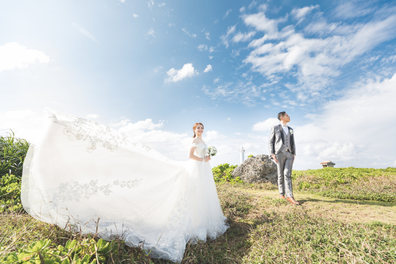石垣島 by ワタベウェディング_女性のフォトグラファーがいる