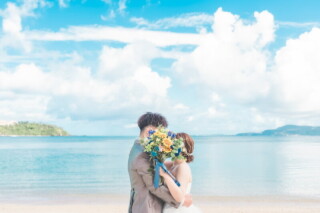 ２人の世界写真が苦手なかたでも無理に笑顔を引き出すのではなく、&rdquo;お二人らしさ&rdquo;を大切にしているのでコミュニケーションを取りリラックスした雰囲気で、その時に感じた一瞬一瞬を逃すことなく写真に収めます。