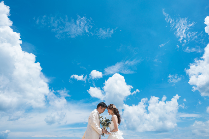 家族と一緒に【結婚&旅の想い出を残す!】ビーチ100カット+プレゼント用アルバム2冊+ムービー★感動がずっ~と残る特別プラン