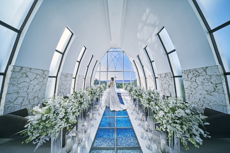 結婚式無も◎写真で家族と喜びを分かちあう★チャペル&ビーチ100カット+プレゼント用アルバム2冊|特別な日をアルバムに