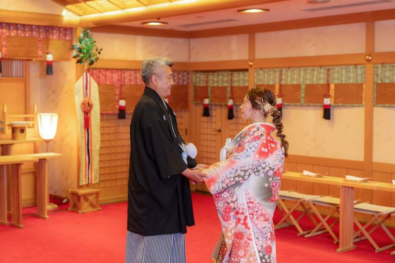 神殿で