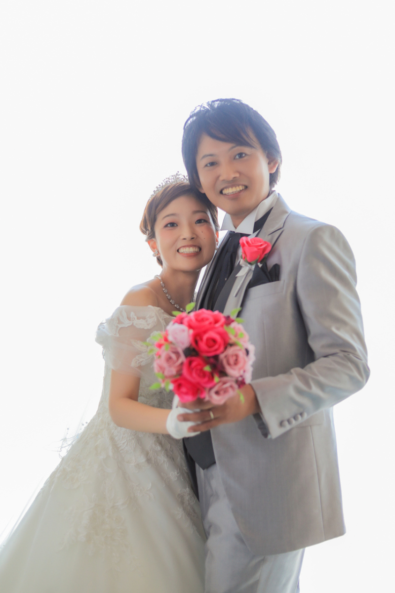 ウェディングドレスに着替えて