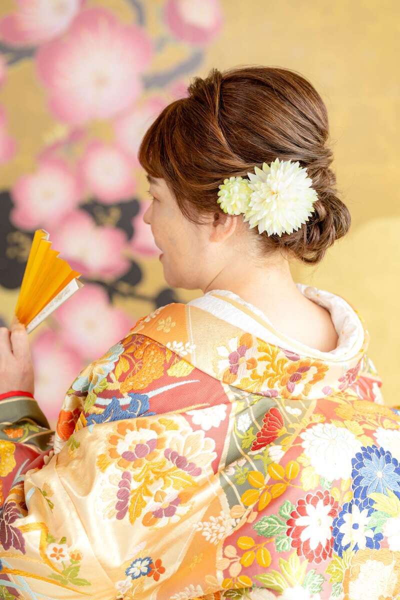 上品な後ろ姿