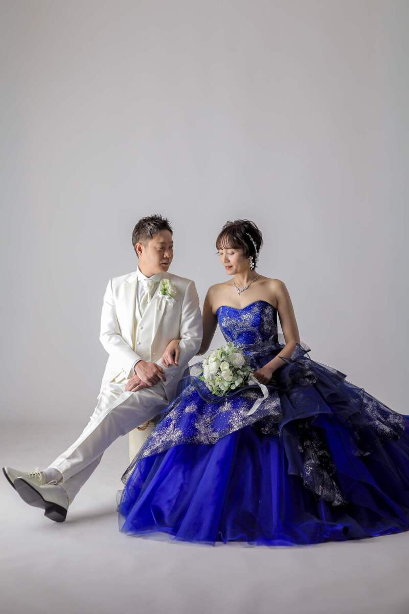 ブルーのカラードレス